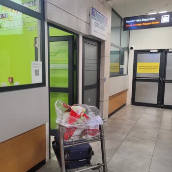 Anadolu Jet’te Valiz Hasarı Ve Sorumluluk Reddi