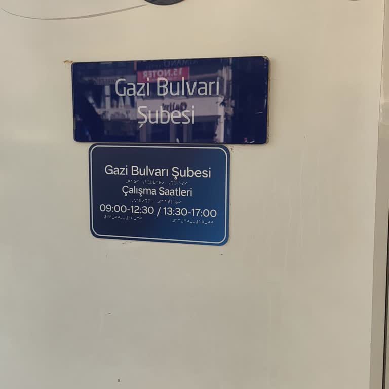İzmir Gazi Bulvarı Şubesinde Para Çekme İşlemlerinin Aniden Kapatılması