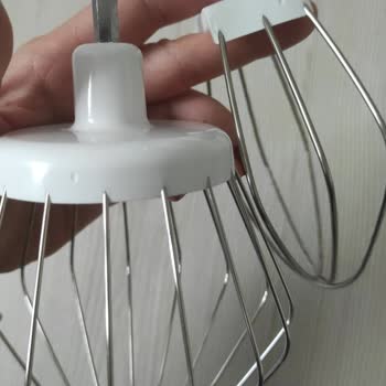 Kapağındaki Ve Hamur Kancası Aparatındaki Çatlaklar İçin Garanti Değişim Talebi