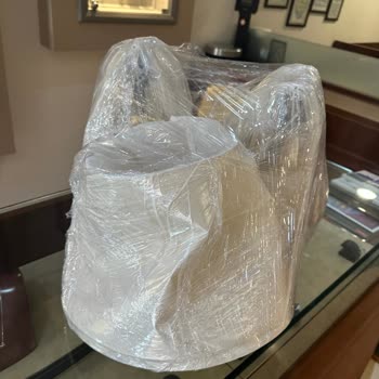 Amazon Satıcısının Kırılabilir Abajurları Dikkatsiz Paketleyerek Zarar Verdi