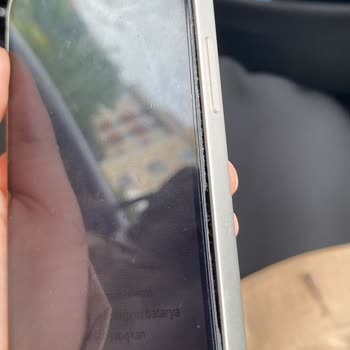 İPhone 13 Batarya Şişmesi Ve Aşırı Isınma Nedeniyle Ücretsiz Onarım Talebi