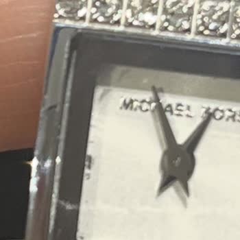 Satın Aldığım Michael Kors Saatinde İlk Çizik Ve Hatalı Onarım Sonrası Yeni Hasar