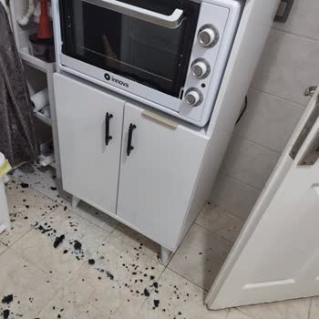 İnnova 60630-L Fırın Camı Patladı, Güvenlik Riski Ve Cevapsız Müşteri Hizmetleri