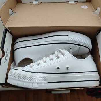 İdefix’ten Kullanılmış Converse Ayakkabı Gönderildi: Ücretsiz Değişim Talebi