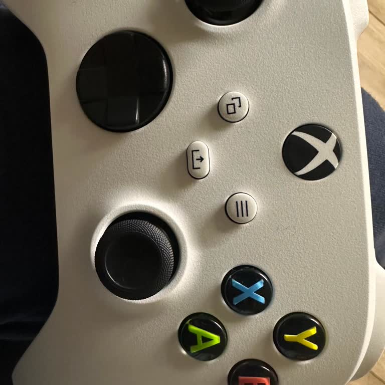 Amazon Prime'dan Aldığım Xbox Kontrolcüsü Yenilenmiş Olarak Gönderiliyor Ve Drift Sorunu Yaşıyorum