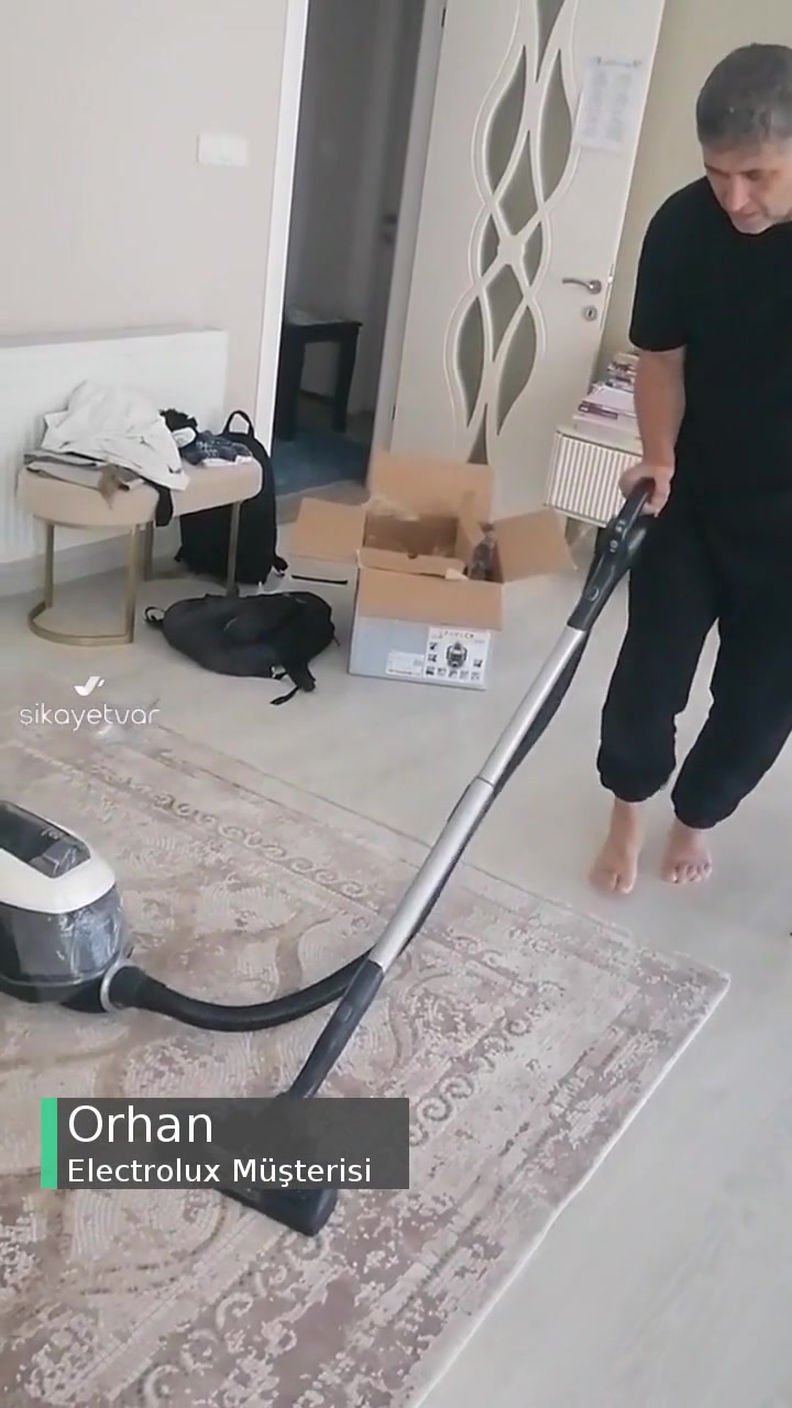 Electrolux İle Süpürmek İçin Herkül Olmak Gerekiyor videonun kapak resmi