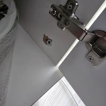 Mobaş’tan 6 Sandalye Teslimi İçin Sürekli Gecikme Ve İletişimsizlik