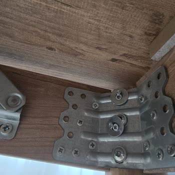 Mobaş’tan 6 Sandalye Teslimi İçin Sürekli Gecikme Ve İletişimsizlik