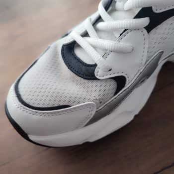 Skechers Ayakkabısı 4 Ayda Açıldı: Değişim Veya İade Talebi