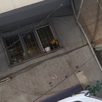 Acil İnternet Kesintisi Ve Güvenlik Riski İçin Dağıtıcı Kutu Taşınması Talebi