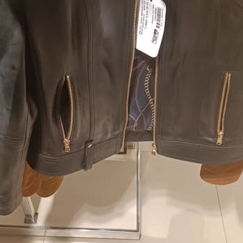 Yeni Deri Montta Renk Bozukluğu Ve İade Talebi