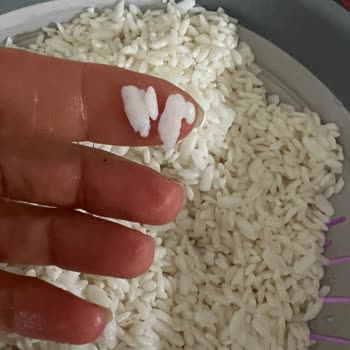 Efsane Pirinçinin Soğuk Suda Şişmesi Gıda Güvenliği Endişesine Yol Açtı