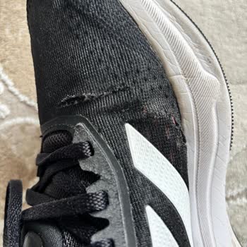 Adidas Ayakkabılarında Hızlı Yırtılma Ve İade Reddi