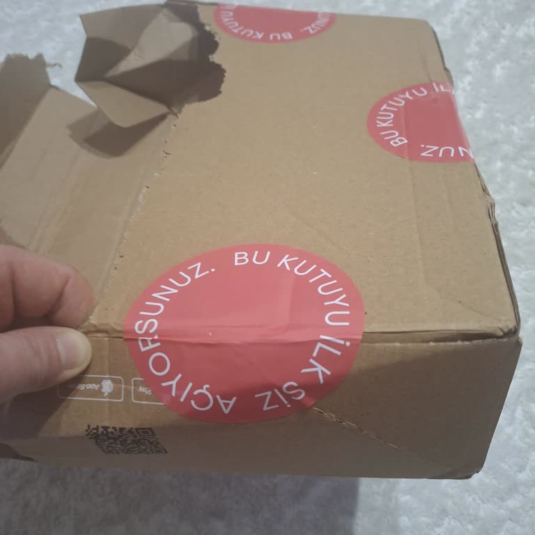 Penti Kargo Kutusu Açılmış Ve Mahremiyetim Tehlikeye Atıldı