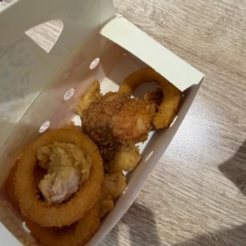 Van AVM Popeyes Şubesinde Bozulmuş Et, Sağlık Riski Ve İade Talebi