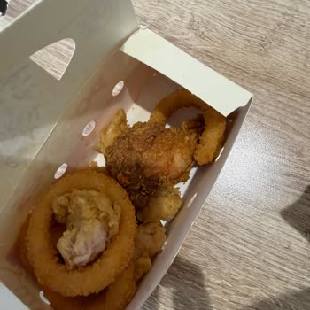 Van AVM Popeyes Şubesinde Bozulmuş Et, Sağlık Riski Ve İade Talebi