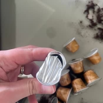 Patlamış Kapsül Nedeniyle Nespresso'dan Ürün Değişimi Talebi