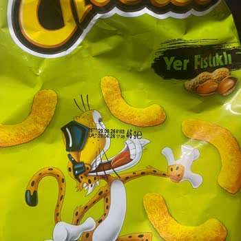 BİM Cheetos Paketi İçinde Bulunan Koyu Kırmızı Yabancı Madde Ve Hijyen Endişesi