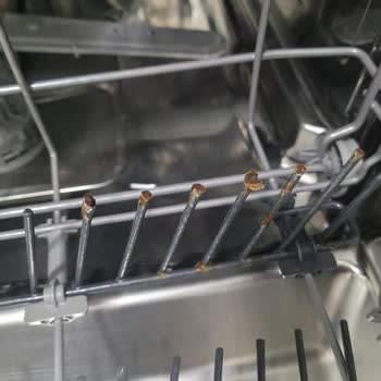 Garanti Dışı Erken Paslanan Bulaşık Makinesi Sepetleri İçin Ücretsiz Değişim Talebi