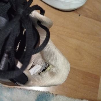 Ayakkabılarda Normal Kullanımda Hızlı Aşınma Ve Üretim Hatası Reddedildi