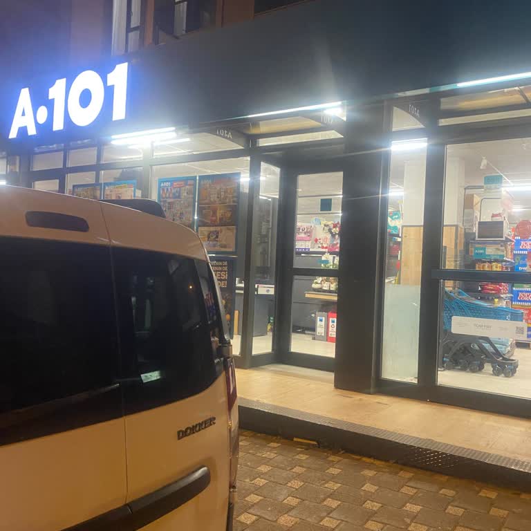 Kapanış Saatinden Önce A101 Şubesi Kapatıldı, Müşteri Mağdur Oldu
