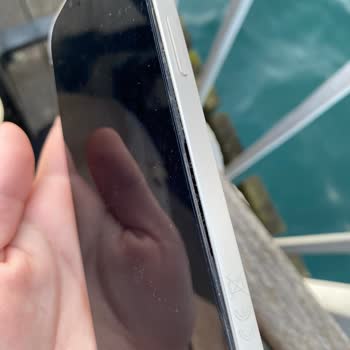 Batarya Şişmesi Ve Aşırı Isınma Nedeniyle İphone 13 Kullanılamaz