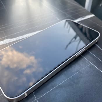 Batarya Şişmesi Ve Aşırı Isınma Nedeniyle İphone 13 Kullanılamaz