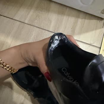 Calvin Klein Sneaker Torn After Limited Use but Refund Refused