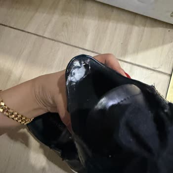 Calvin Klein Sneaker Torn After Limited Use but Refund Refused