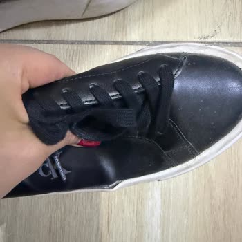 Calvin Klein Sneaker Torn After Limited Use but Refund Refused