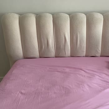 Bambi Başlıkta Tekrarlayan Kumaş Lekeleri Ve Dikiş Bozuklukları