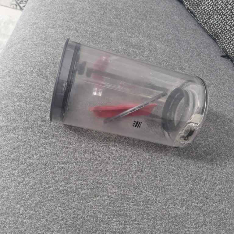 Dyson V11 Toz Haznesi Contası Tekrar Çıktı Kalıcı Değişim Talebi