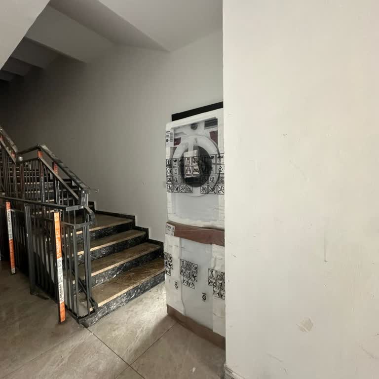 Kargo Ürünleri Ortak Alanda Bıraktı Kat Çıkarma İşlemi Yanıltıcı Ve Ek 3000 TL Masrafına Yol Açtı