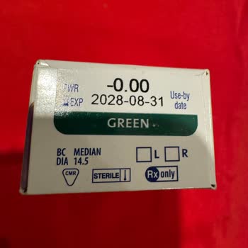 Alcon Freshlook Colorblends Green Üretim Durduruldu, Yeni Air Optix Green Göz Ağrısına Neden