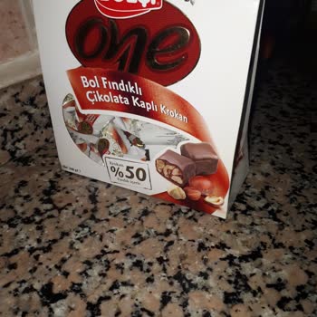 Bolçi One Bol Çikolata Kaplı Krokan’da Güve Ve Canlı Kurt Bulundu