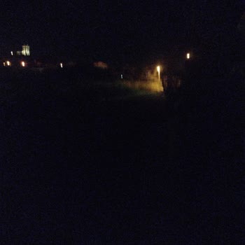 Alibey Adası Sokak Lambasının 1 Yıllık Eksikliği Güvenlik Endişesi Yaratıyor