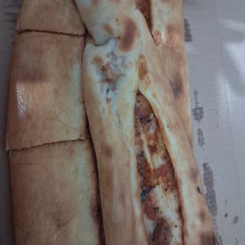 Kuşbaşı Etli Pide Boş Ve Et İçermiyor