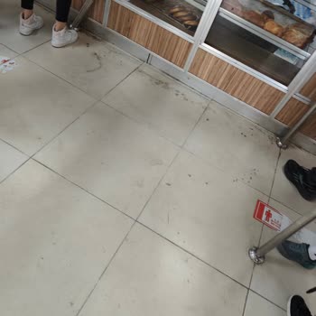 Ana Kantinde Hijyen İhmali Ve Cevapsız Şikayet