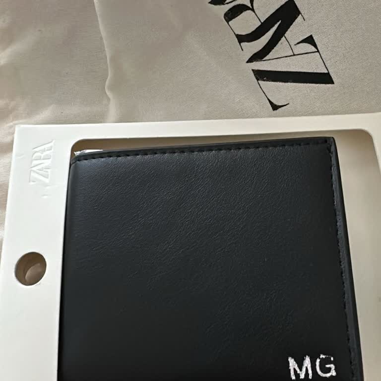 Zara'dan Kişiselleştirilmiş Cüzdanda Silik Yazı Ve Müşteri Hizmetleri İletişimsizliği