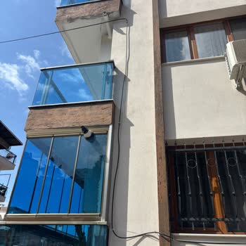 TurkNet’in İzinsiz Kablo Çekimi Mahallede Güvenlik Endişesi Yarattı