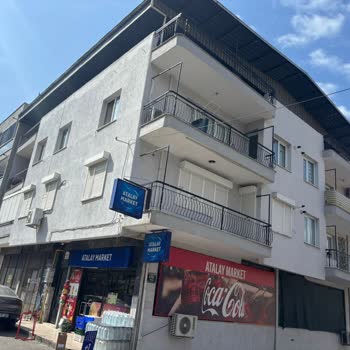 TurkNet’in İzinsiz Kablo Çekimi Mahallede Güvenlik Endişesi Yarattı