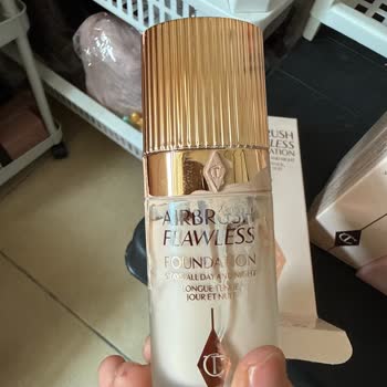 Rio Kozmetik Toptan’dan Gelen Patlak Fondöten Ve Kırık Highlighter’lar İçin Tam İade Talebi