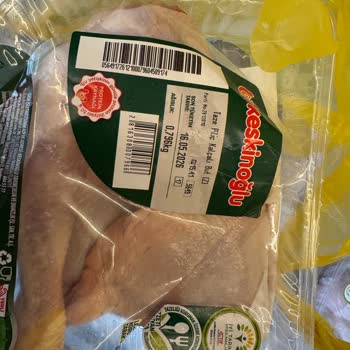 Şok Market'te Son Kullanma Tarihi Geçmemiş Tavuk Ürünü Aşırı Kötü Koku Ve Sağlık Riski