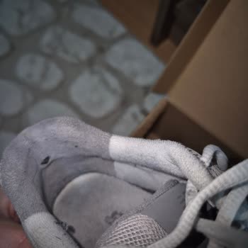 New Balance 530 Ayakkabımda Erken Kırılma Ve Taban Açılma, Garanti Reddi Ve Değişim Talebi