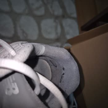 New Balance 530 Ayakkabımda Erken Kırılma Ve Taban Açılma, Garanti Reddi Ve Değişim Talebi