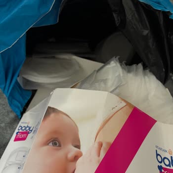 Amazon Siparişindeki Açılmış Ve Yırtık Bebek Ürünü Paketi Hijyen Endişesi