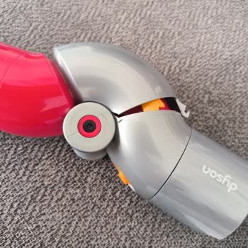 Dyson Adaptörünün Garanti Dışı Kırılması Ve Ücretsiz Değişim Talebi