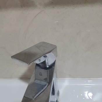ECA Banyo Lavabosu Bataryasında Krom Kaplama Atması Garanti Kapsamında Ücretsiz Değişim Talebi
