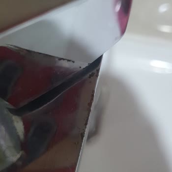 ECA Banyo Lavabosu Bataryasında Krom Kaplama Atması Garanti Kapsamında Ücretsiz Değişim Talebi