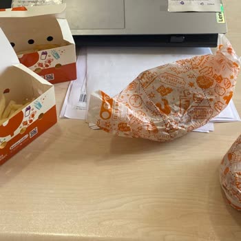 Popeyes Şubesinde Eksik Sipariş Ve Cevapsız Müşteri Desteği